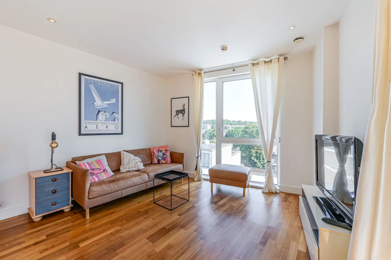 130 Bellville House, 2 John Donne Way, London, photo 6