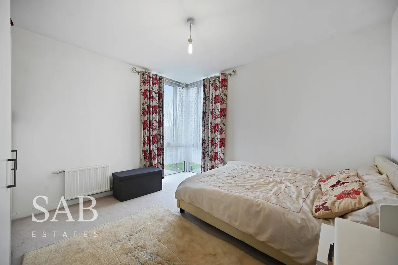 Taywood Road, Northolt, UB5, photo 6