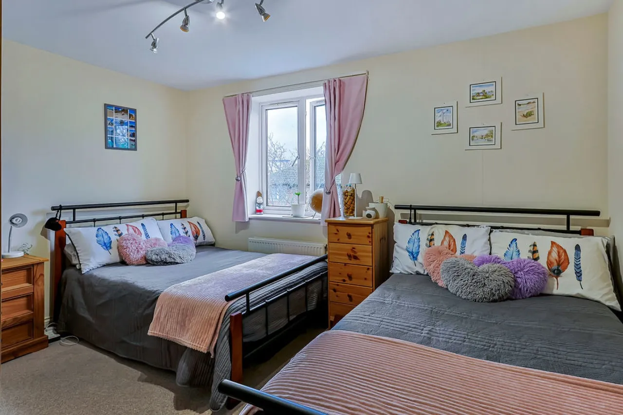 St Peters Road, Bournemouth, photo 4