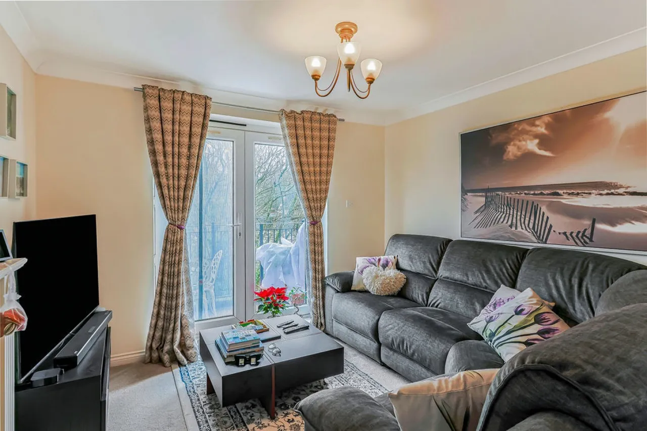 St Peters Road, Bournemouth, photo 7