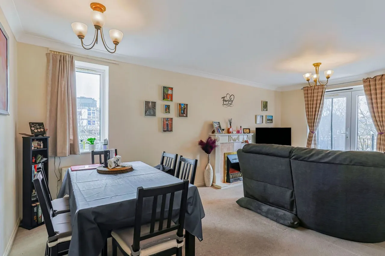 St Peters Road, Bournemouth, photo 6