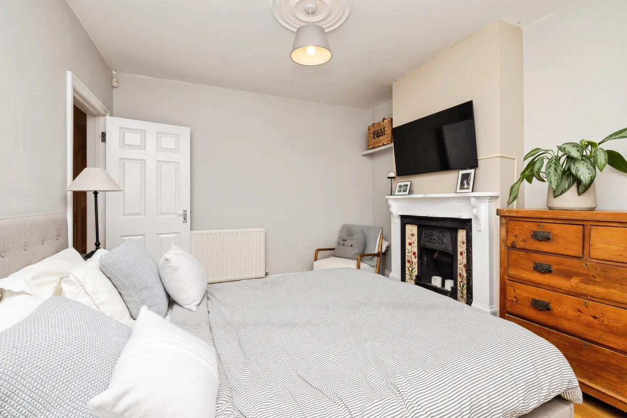 Kingston Road, London, photo 9