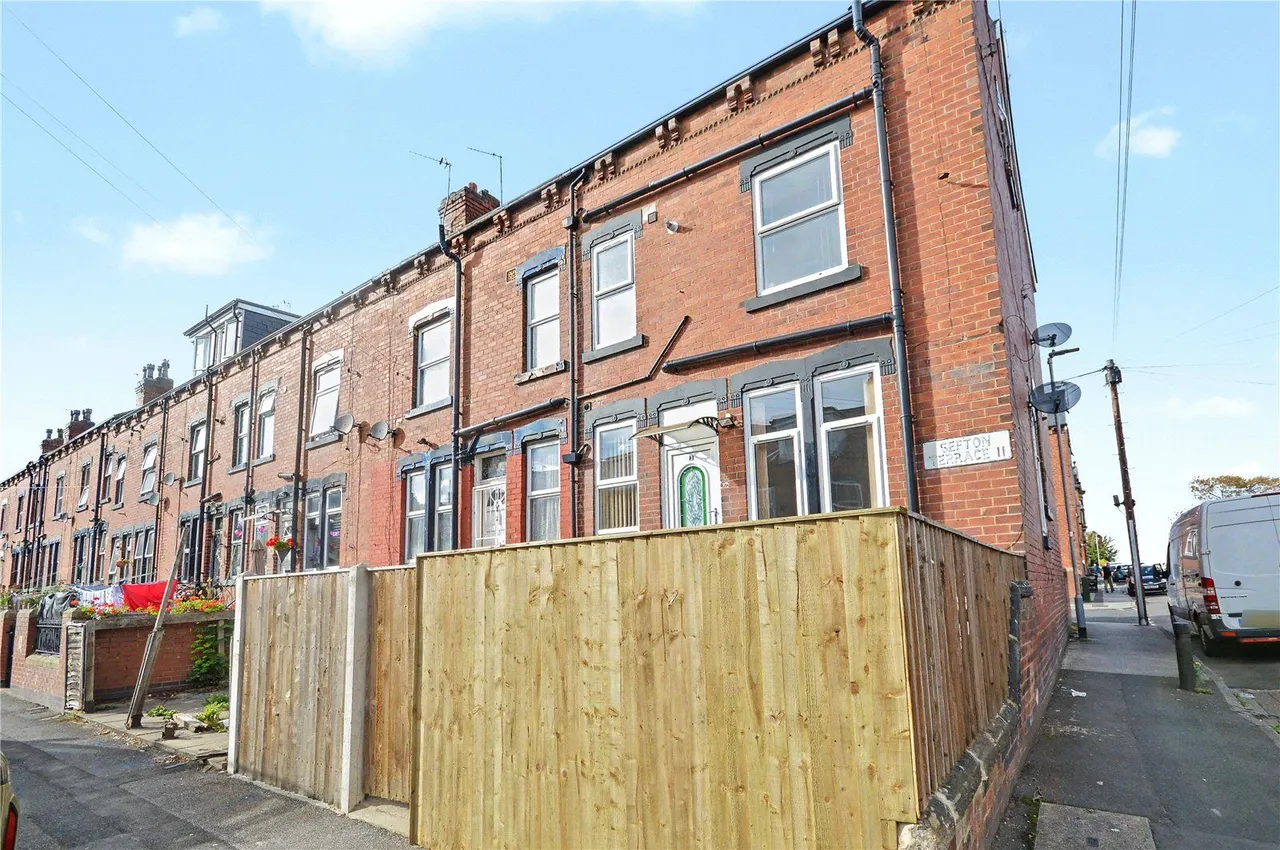 2 bed house for sale, Sefton Terrace, Leeds, LS11