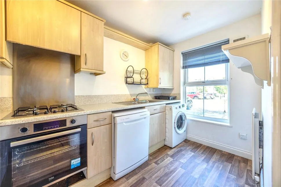 Queens Crescent, Livingston, EH54, photo 4