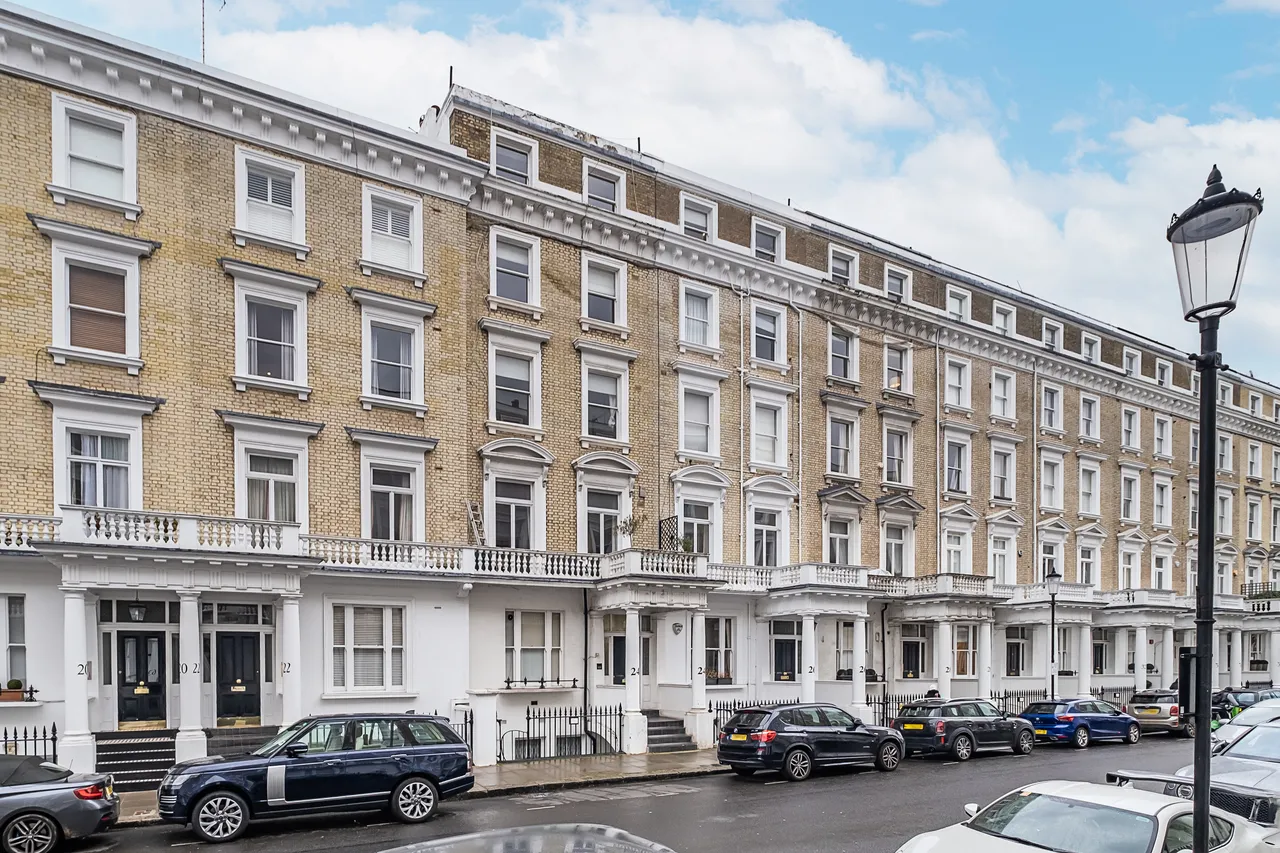 1 bed flat for sale — Harcourt Terrace, London, SW10