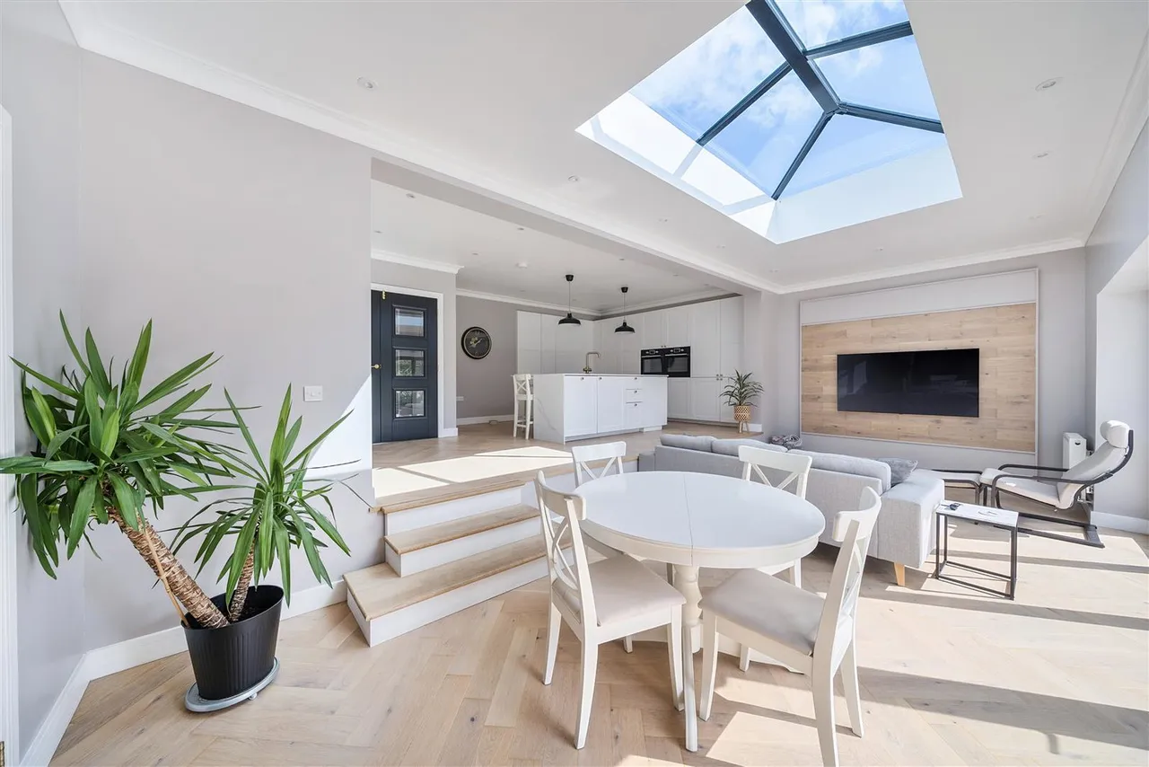 Oundle Avenue, Bushey, photo 6