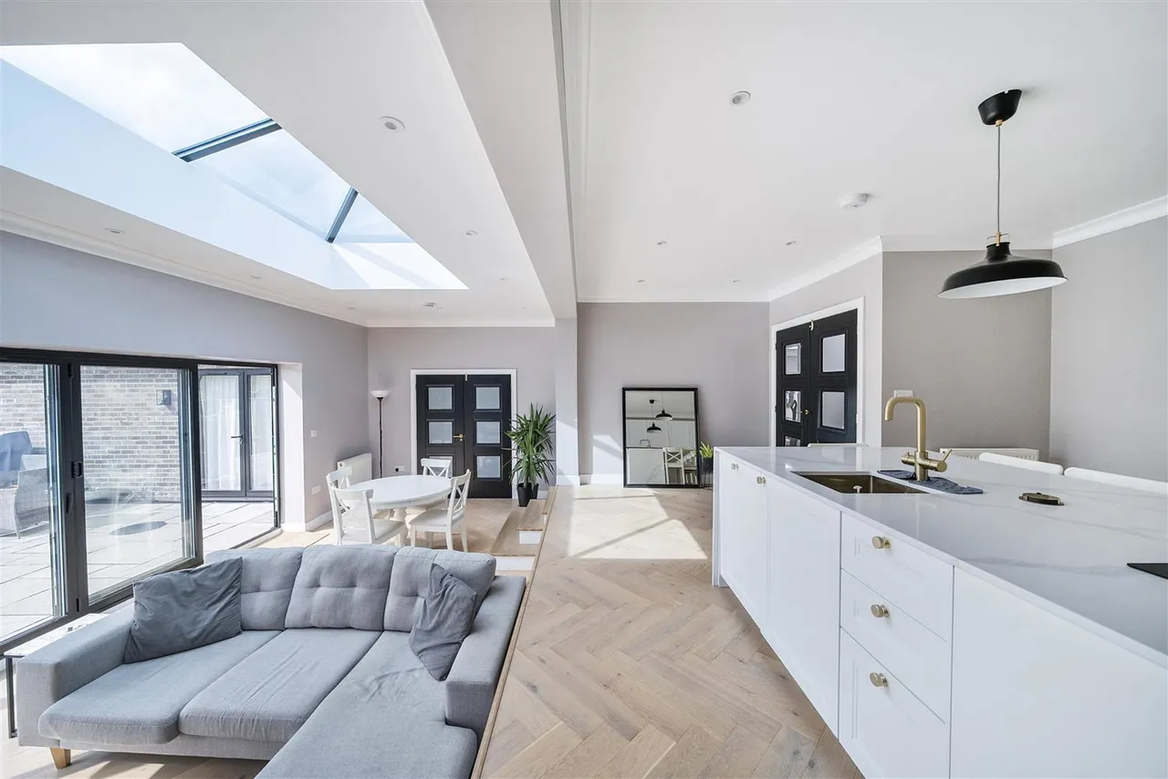 Oundle Avenue, Bushey, photo 10