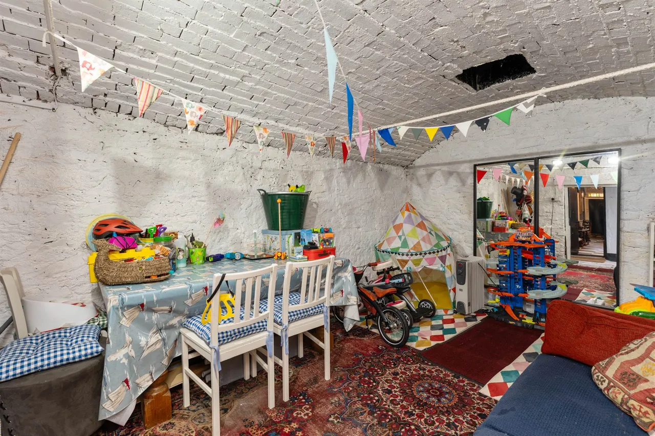 Victoria Road, Holywood, BT18, photo 30