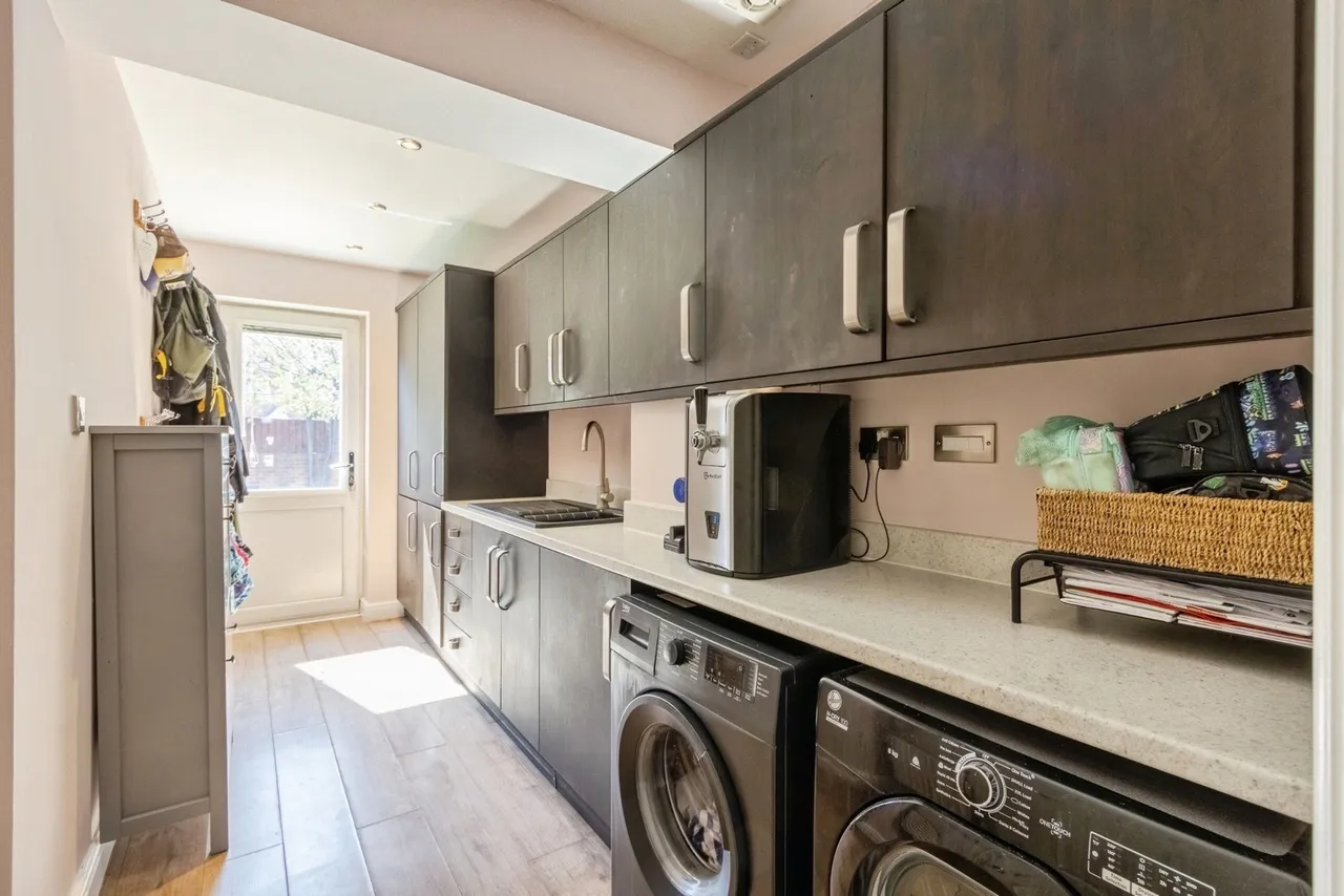 Gleneagles Drive, Normanton, West Yorkshire, WF6, photo 9