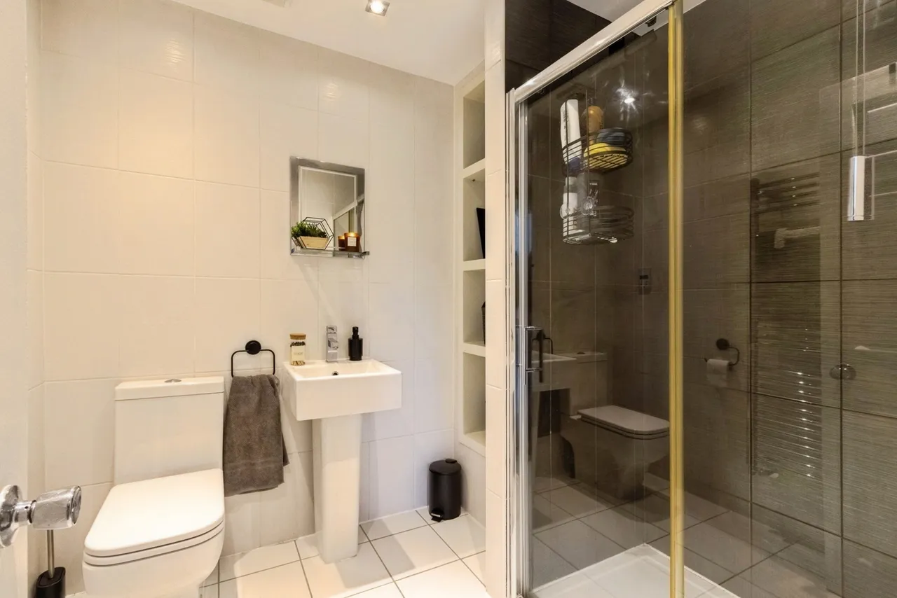 Gleneagles Drive, Normanton, West Yorkshire, WF6, photo 11