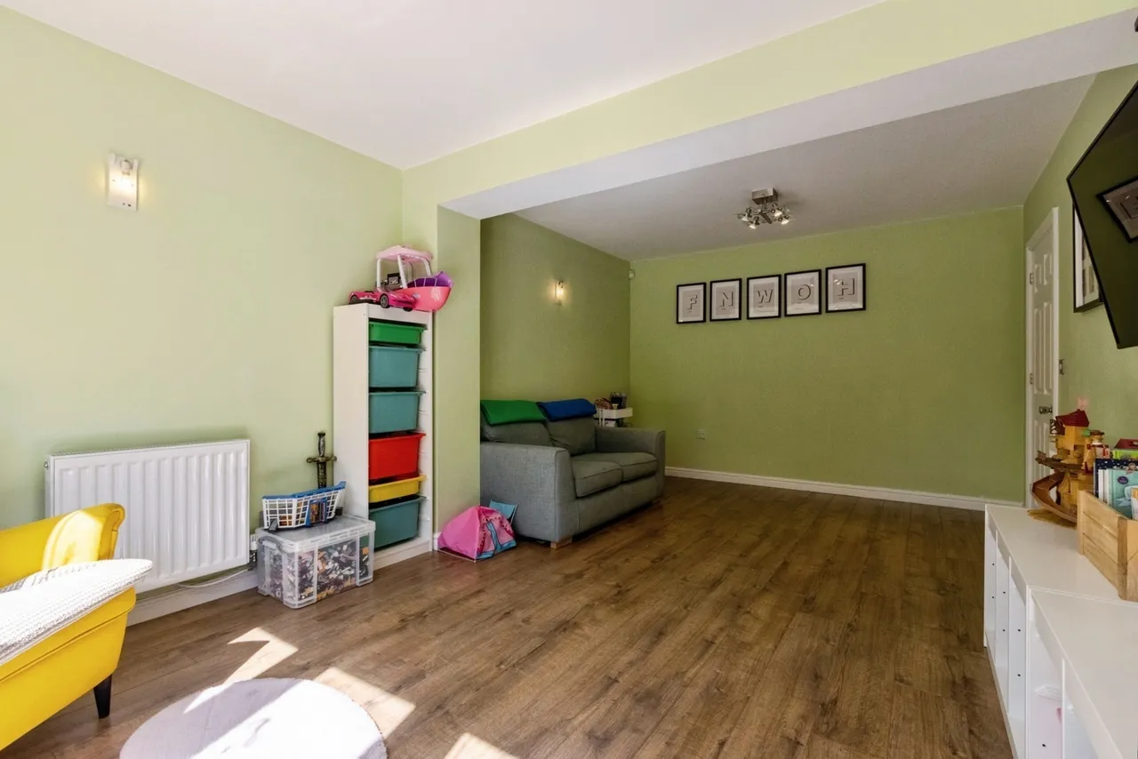 Gleneagles Drive, Normanton, West Yorkshire, WF6, photo 5
