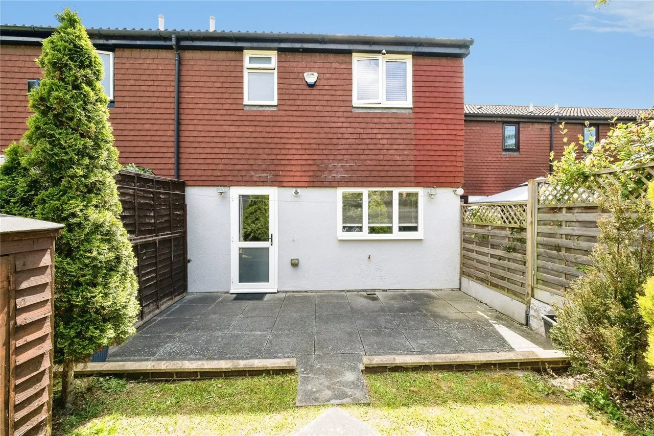 Ashingdon Close, Chingford, E4, photo 17