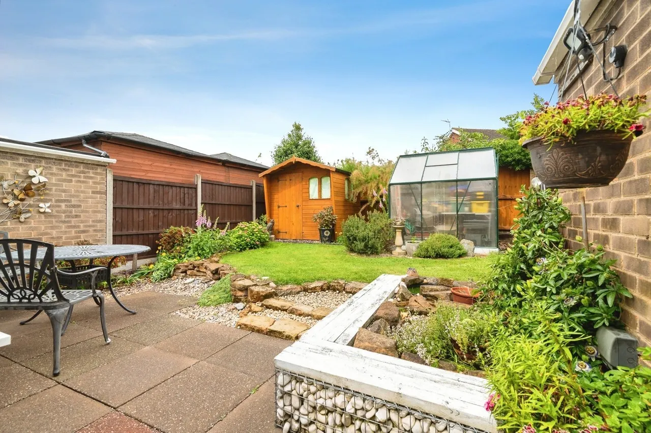 Newlands Drive, Gedling, NG4, photo 15