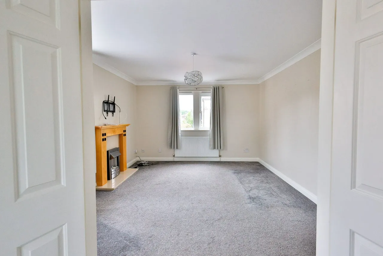 Holmefield Gardens, Barrowford, Nelson, BB9 8NW, photo 12