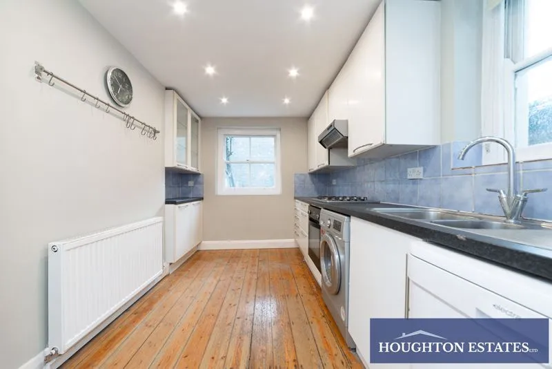 Warwick Avenue Maida Vale, London W9 2PP, photo 4