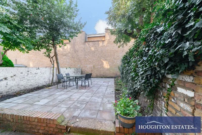 Warwick Avenue Maida Vale, London W9 2PP, photo 11