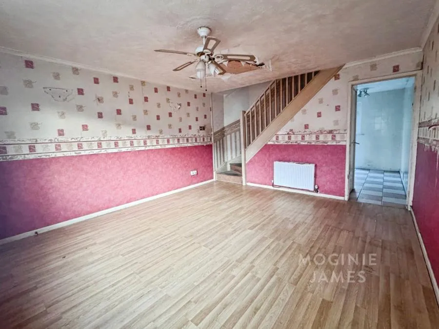 Laureate Close, Llanrumney, CF3, photo 3