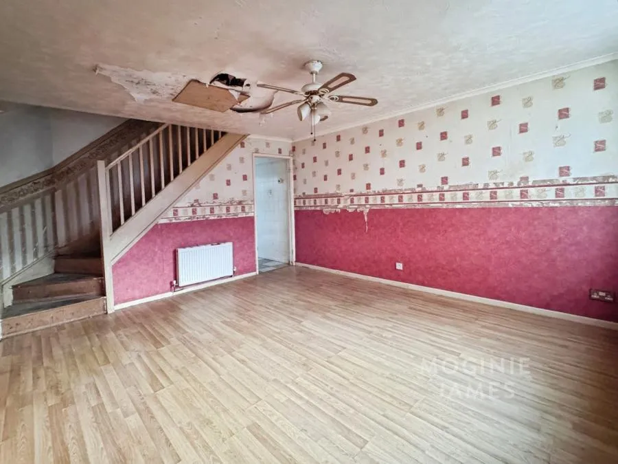 Laureate Close, Llanrumney, CF3, photo 2