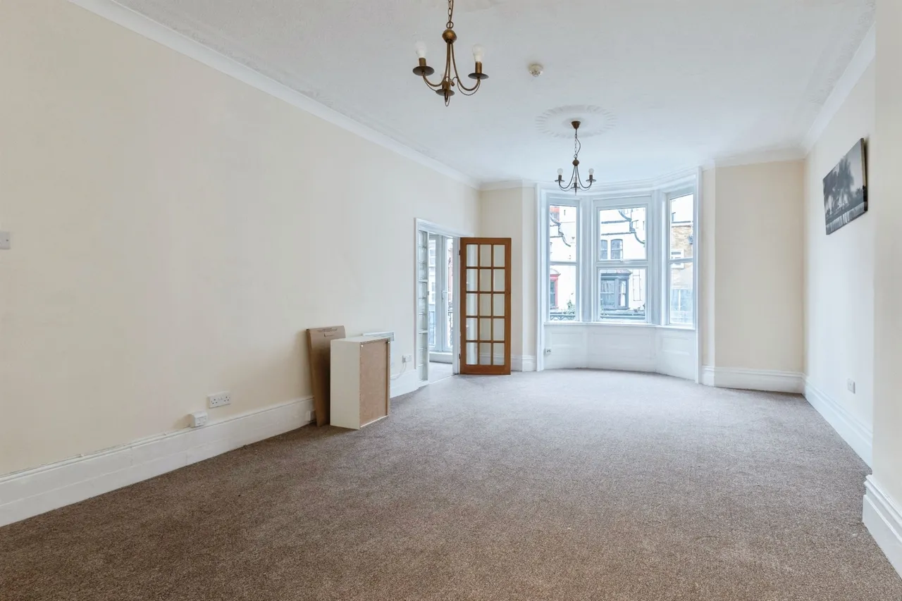 Holdenhurst Road, Bournemouth, BH8, photo 9