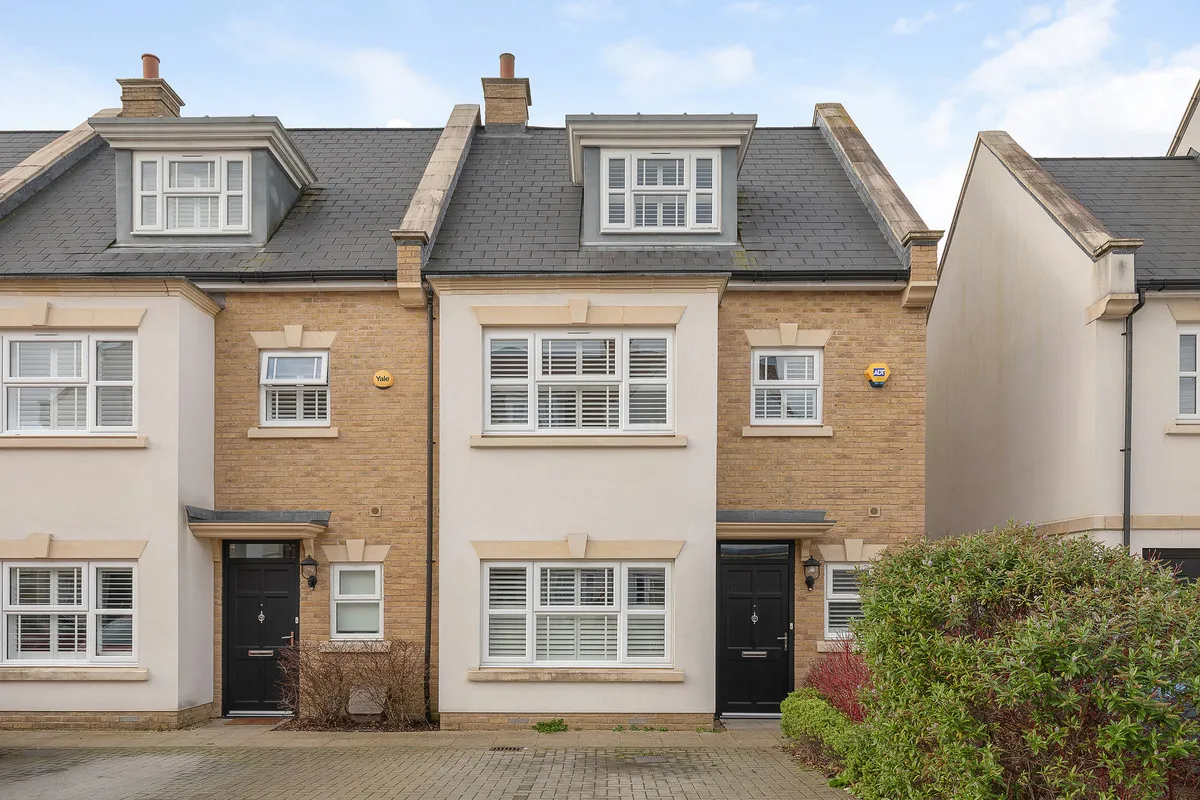 Roper Crescent, Sunbury-on-thames, TW16, photo 12
