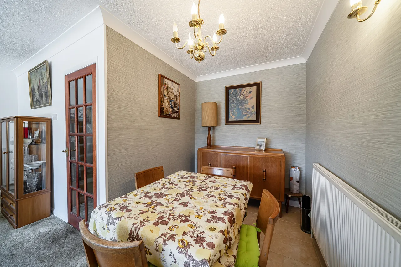 Manor Close, Ruislip, HA4, photo 10