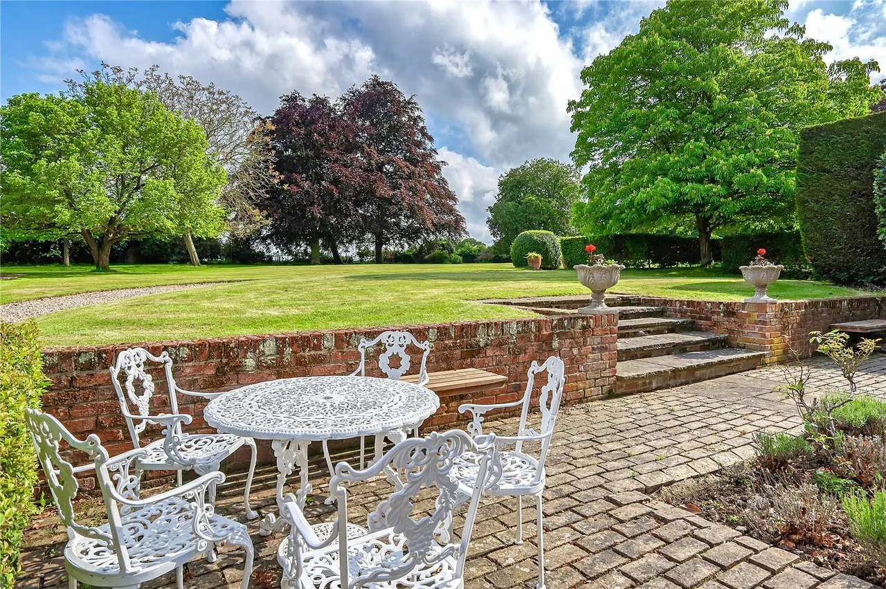 Lamb Lane, Sible Hedingham, CO9, photo 40