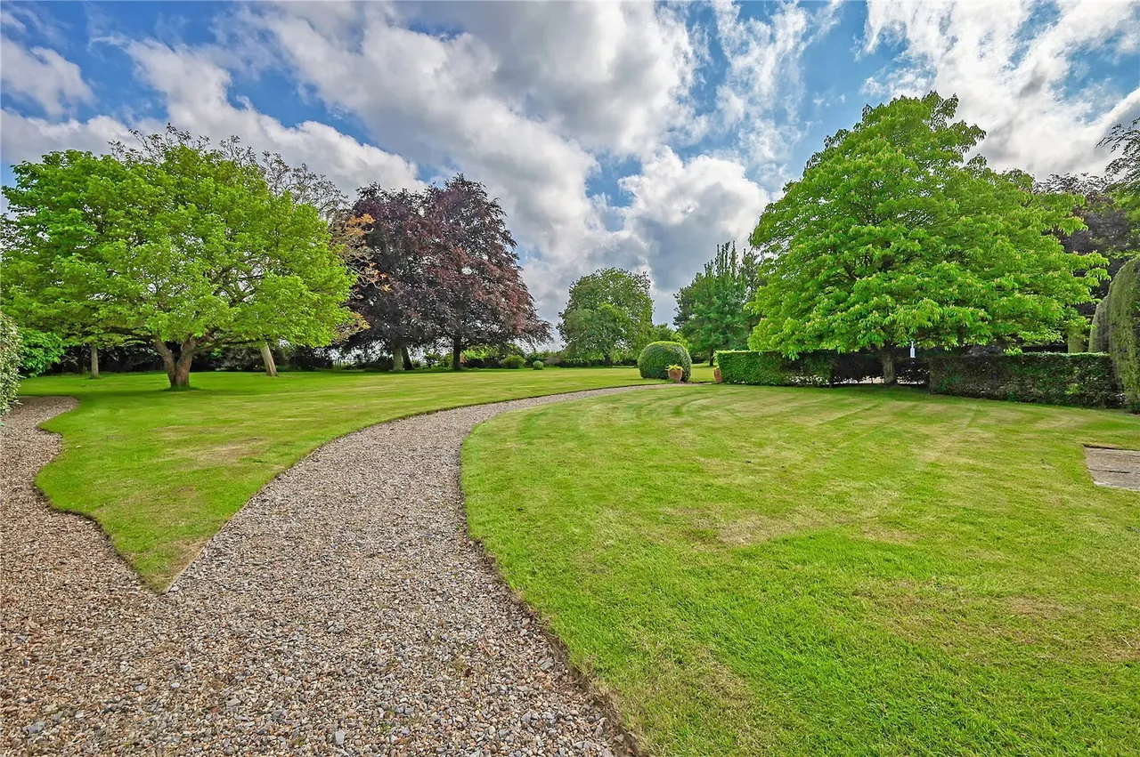 Lamb Lane, Sible Hedingham, CO9, photo 34