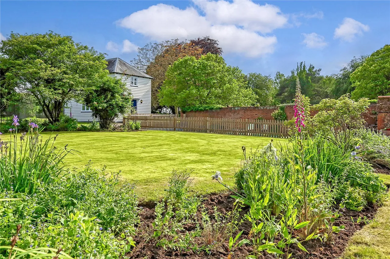 Lamb Lane, Sible Hedingham, CO9, photo 42