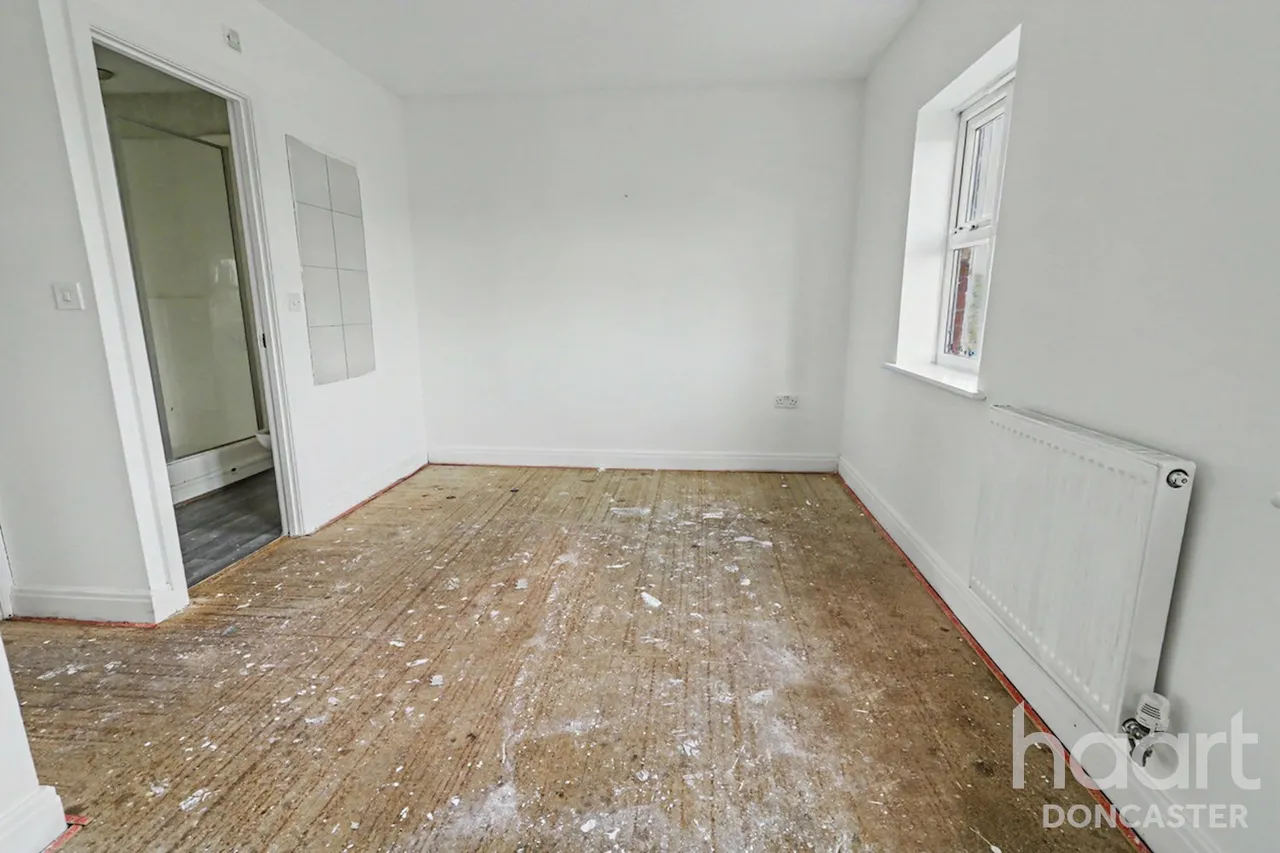 Coniston Drive, Balby, DN4, photo 17