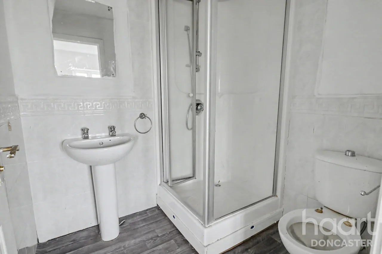 Coniston Drive, Balby, DN4, photo 18
