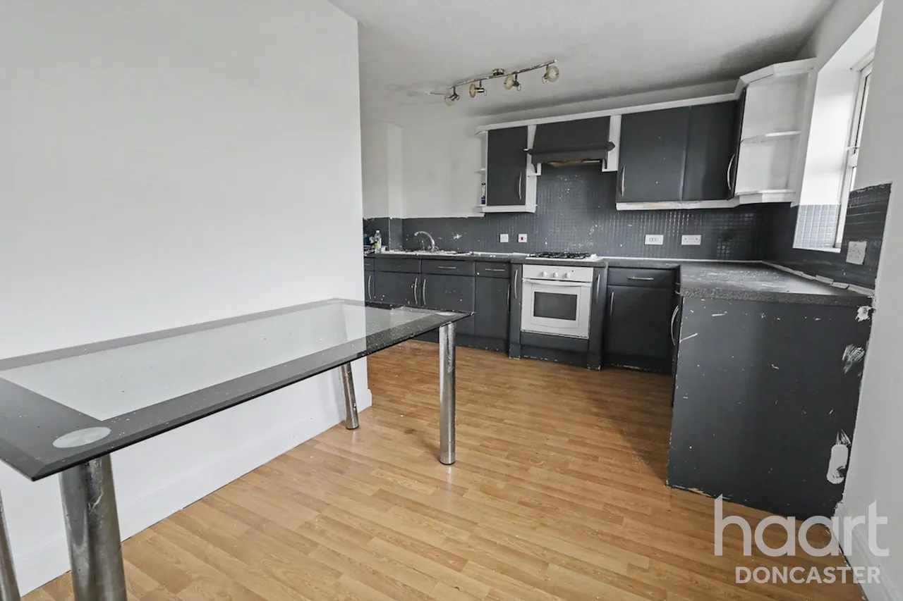 Coniston Drive, Balby, DN4, photo 11