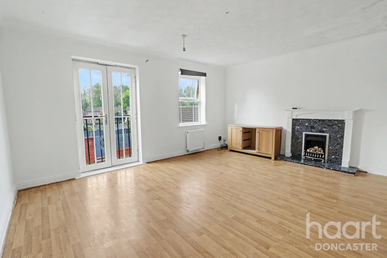 Coniston Drive, Balby, DN4, photo 8