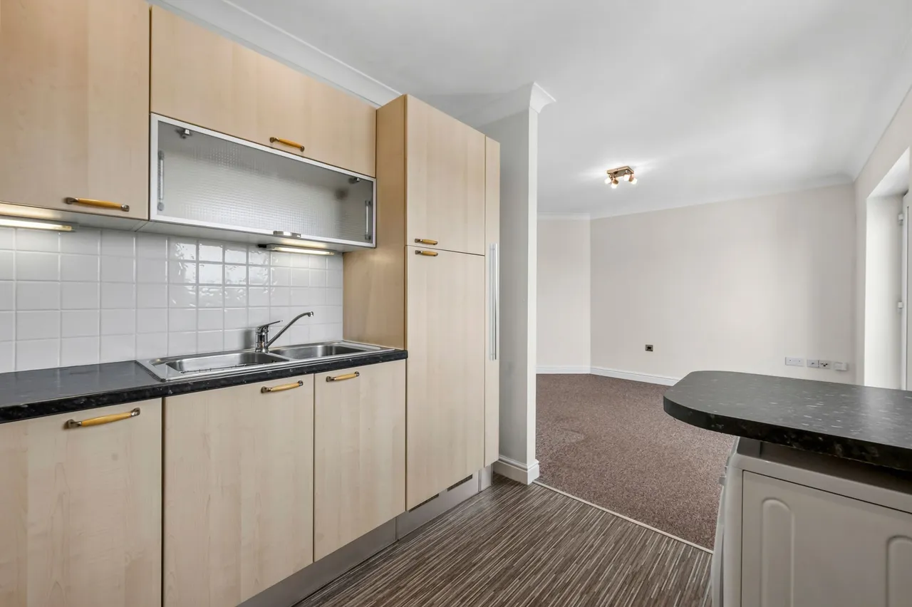 Palmyra Square North, Warrington, WA1, photo 15
