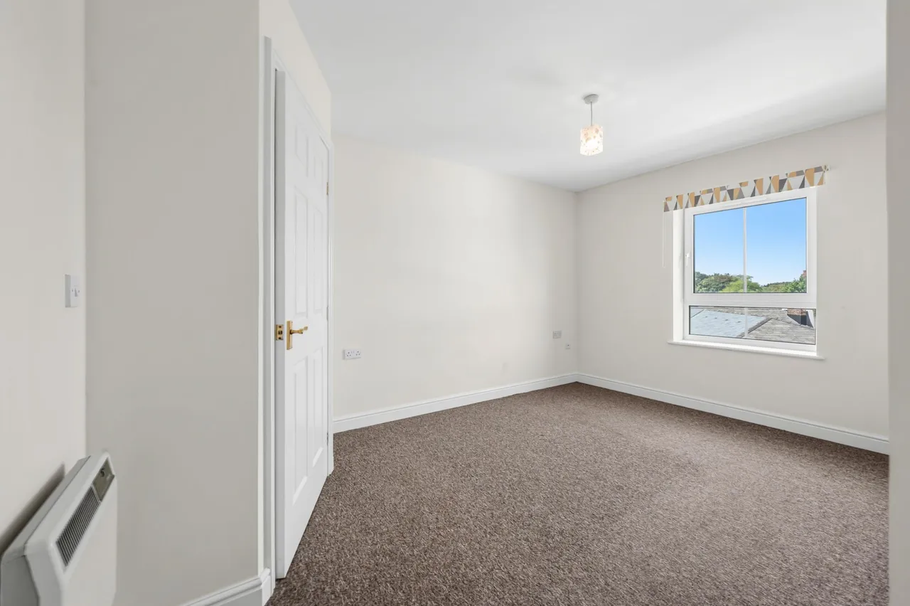Palmyra Square North, Warrington, WA1, photo 18