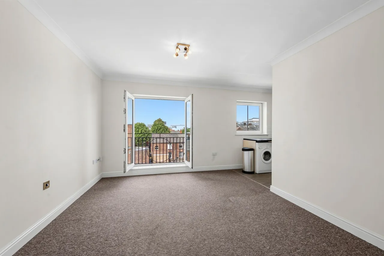 Palmyra Square North, Warrington, WA1, photo 13