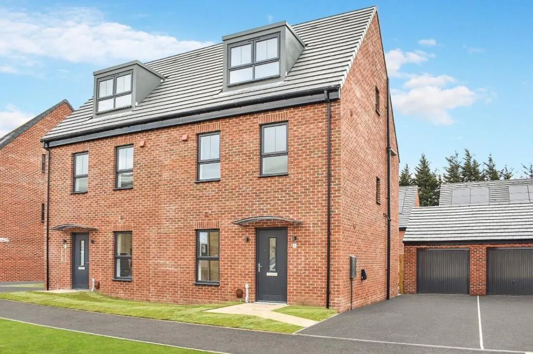 4 bed house to rent, Eliza Grant Road, LS15