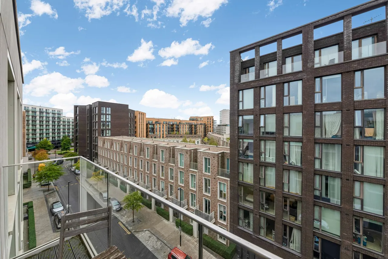 Schooner Road, London, E16, photo 8