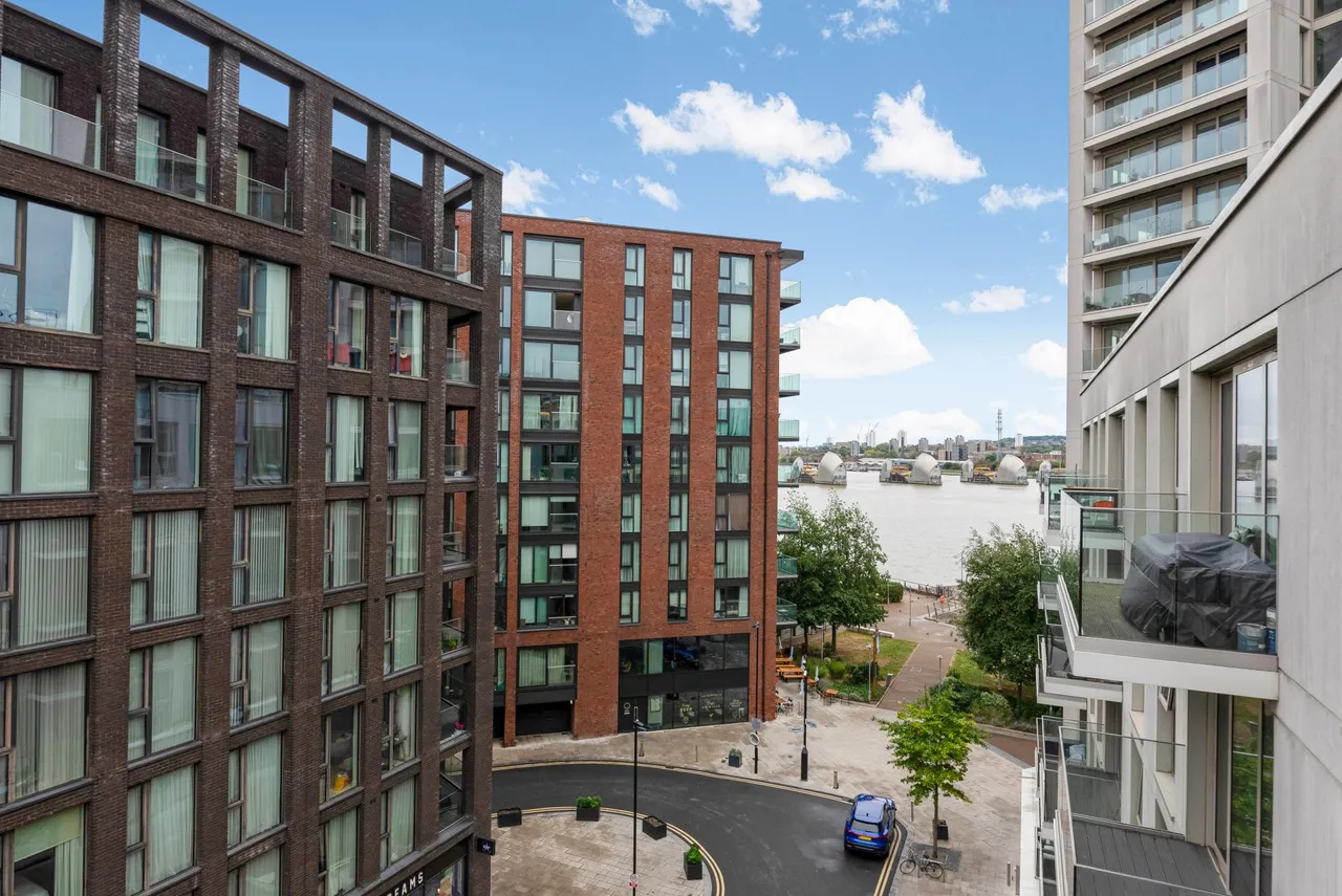 Schooner Road, London, E16, photo 19