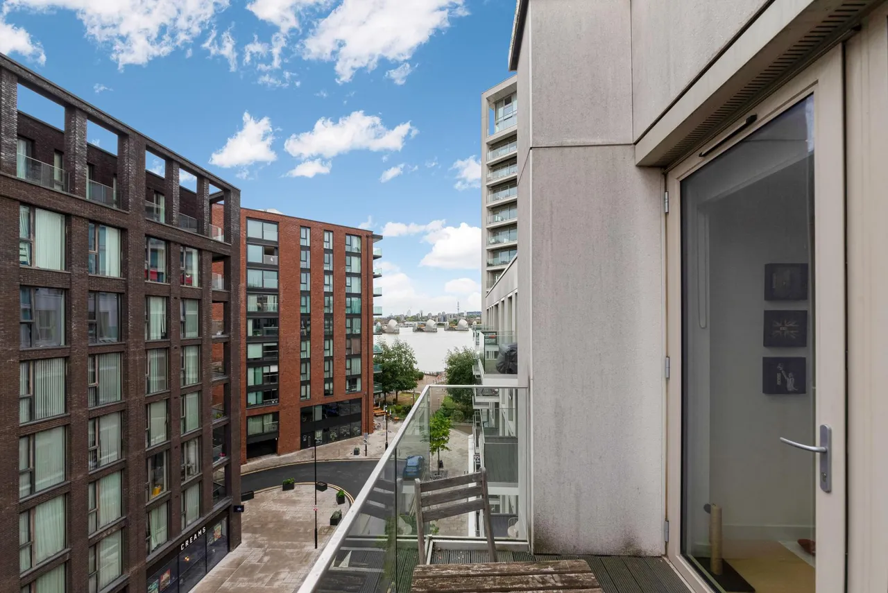 Schooner Road, London, E16, photo 2