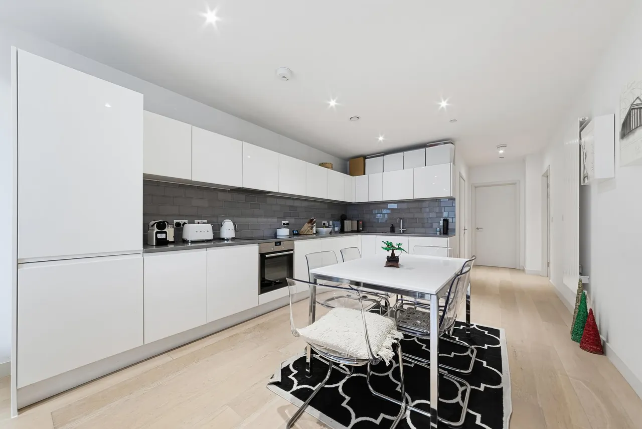 Schooner Road, London, E16, photo 6