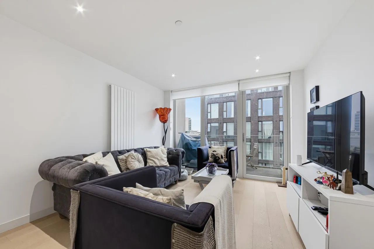 Schooner Road, London, E16, photo 4