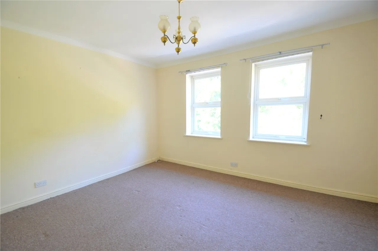 Godstone Road, Kenley, CR8, photo 3