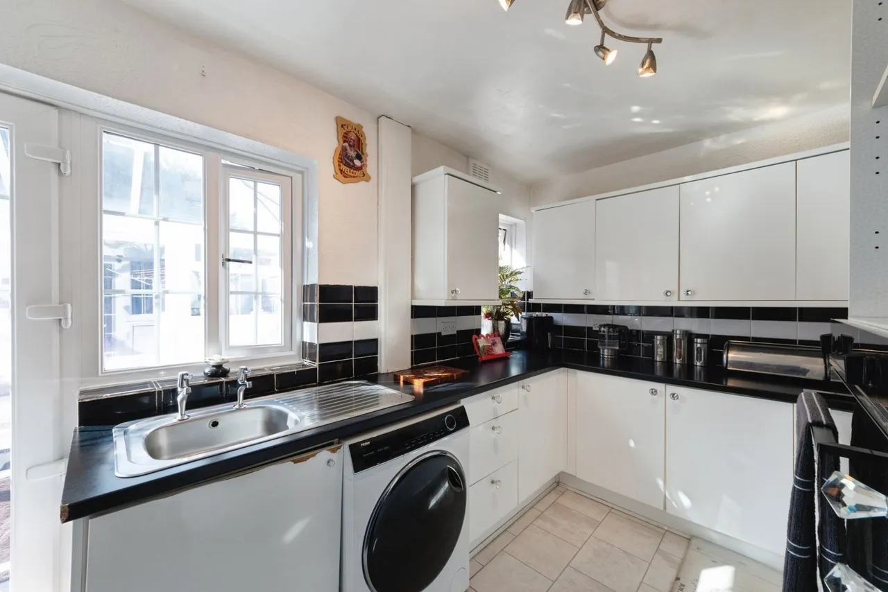 Sunningdale Road, Birmingham, B11, photo 2