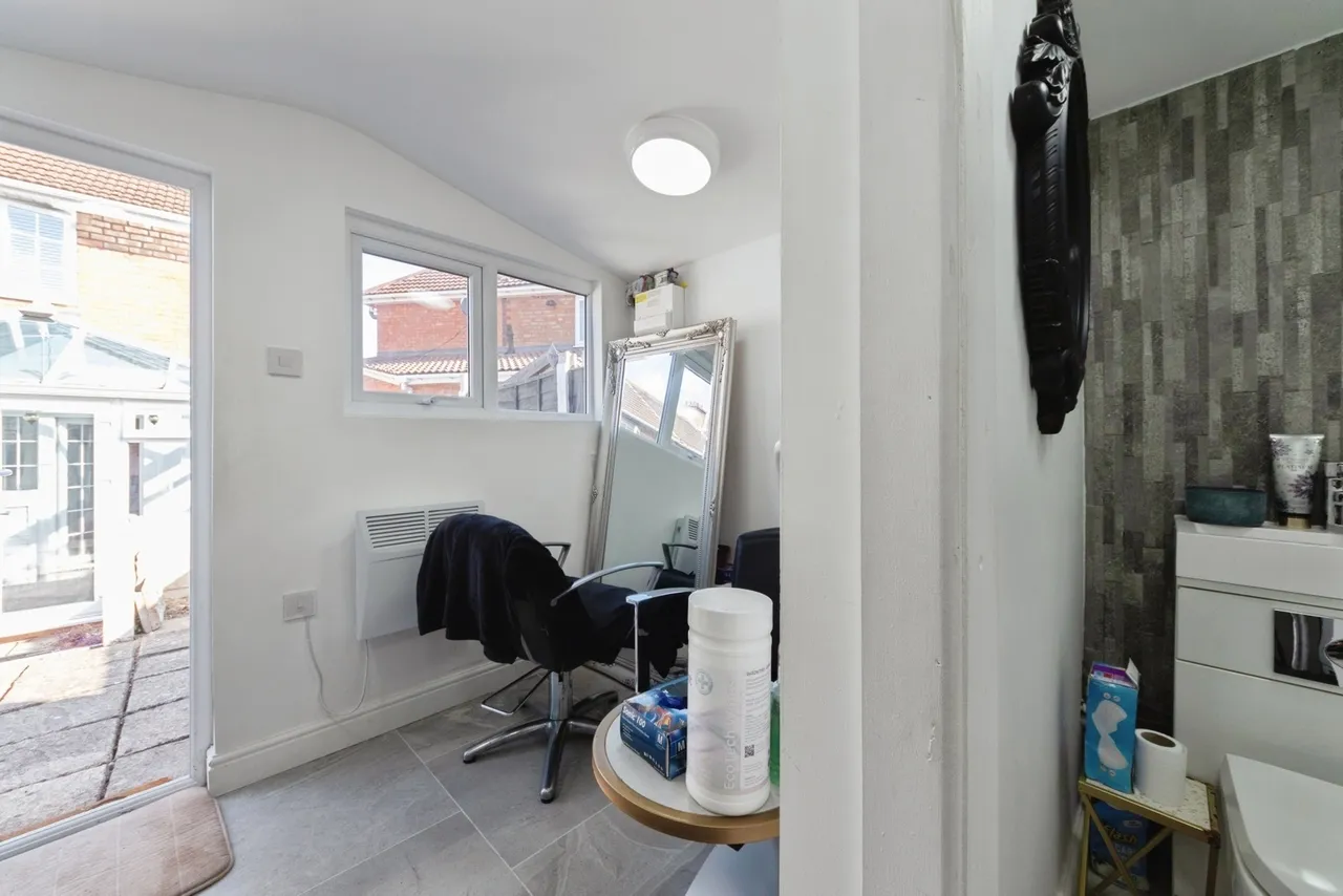 Sunningdale Road, Birmingham, B11, photo 15
