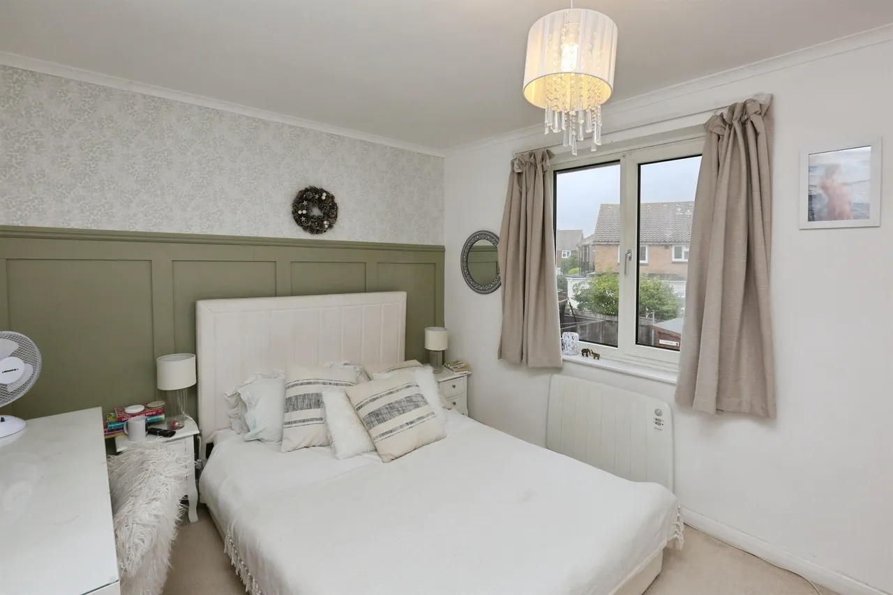 Dominie Walk, Lee-On-The-Solent, PO13, photo 8