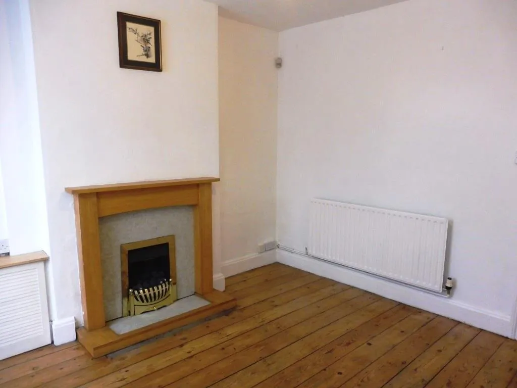 West Parade, LINCOLN, photo 3