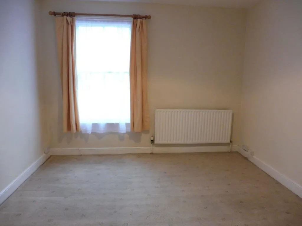 West Parade, LINCOLN, photo 9
