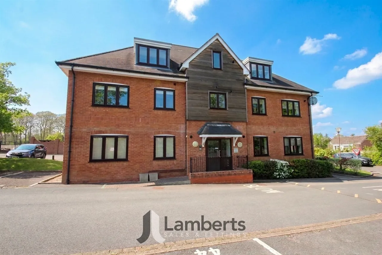 1 Manor View Berrington Close, Redditch, photo 19