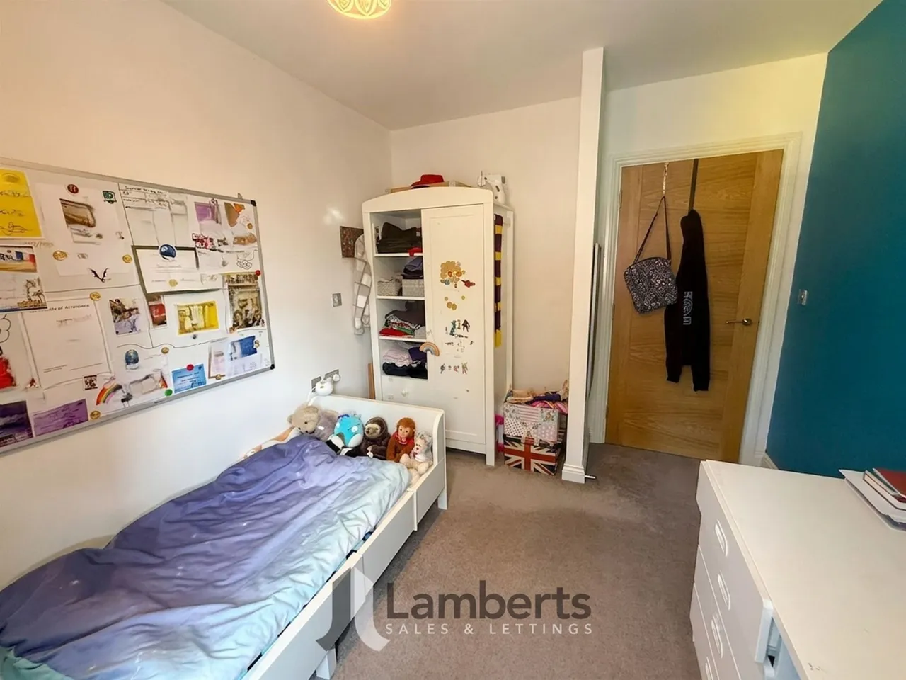 1 Manor View Berrington Close, Redditch, photo 13