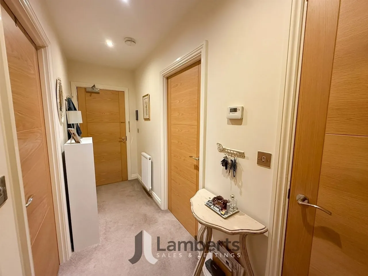 1 Manor View Berrington Close, Redditch, photo 16